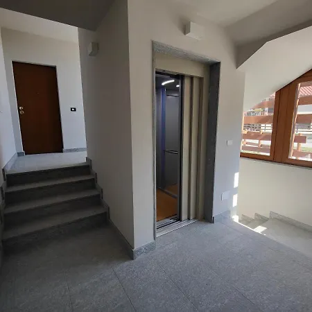 Hostdomus - Wood Loft 아파트